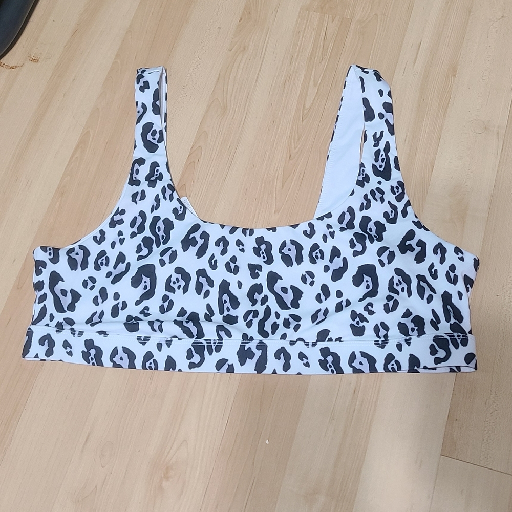 Fabletics Sports Bra
